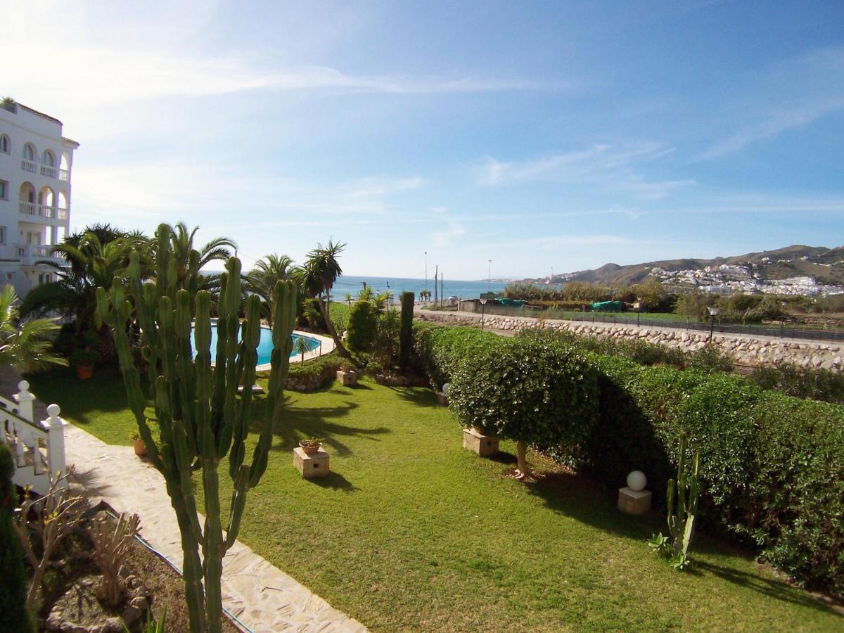 Апартаменты Stella Maris - Sleeps 4 Нерха Экстерьер фото